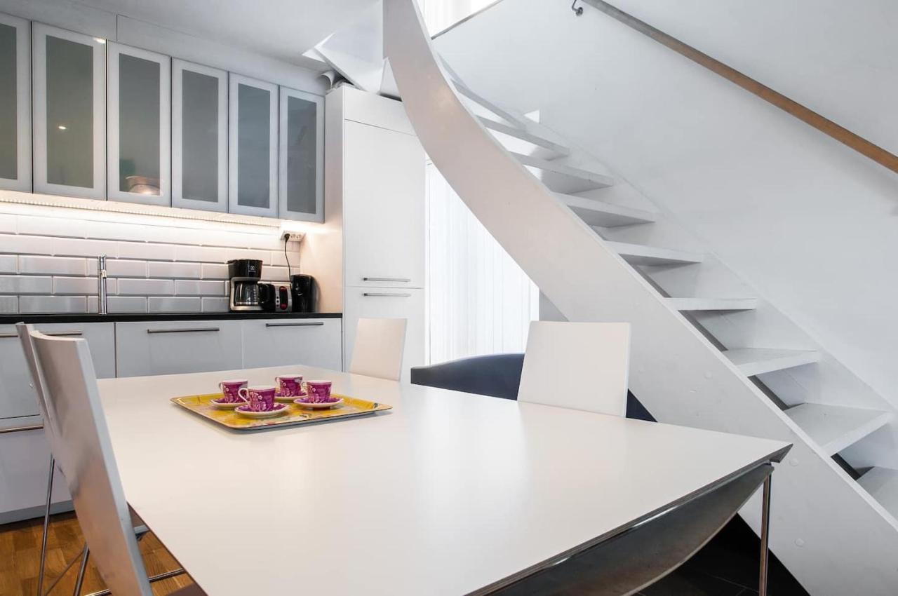 Вилла Townhouse On Arlanda Stockholm Metro Line - Easy Checkin Соллентуна Экстерьер фото